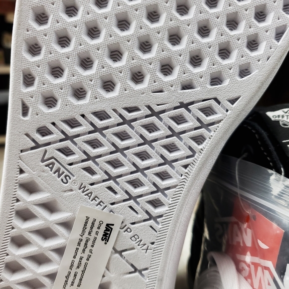 Vans X Demolition SK8-Hi BMX Pro - Picture 11 of 12